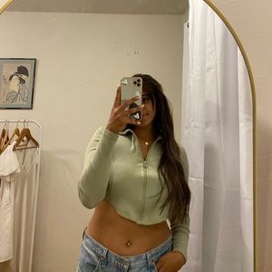 2/$15 bundle Green zip up long sleeve